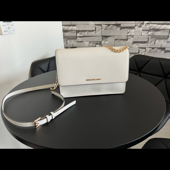 Michael Kors Women's White Daniela Large Saffiano Leather Crossbody Bag - Picture 3 of 7